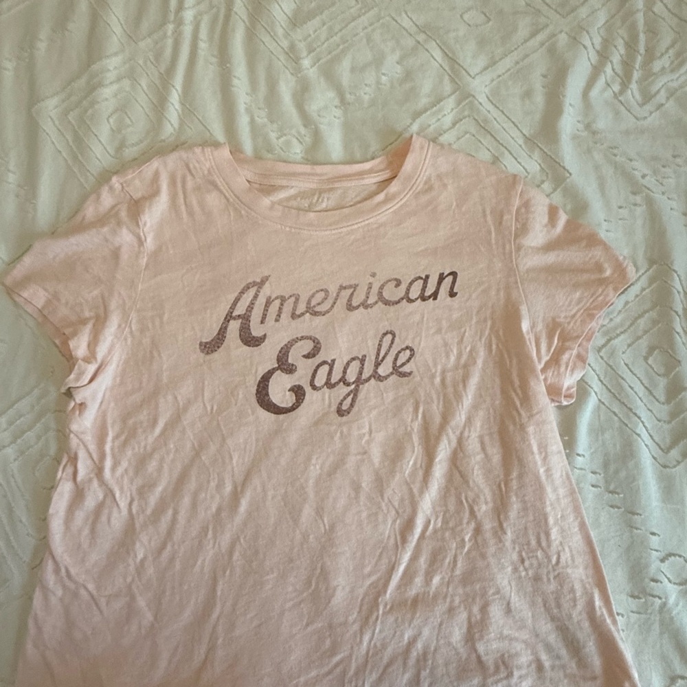 American Eagle Outfitters Light Pink Graphic Tee